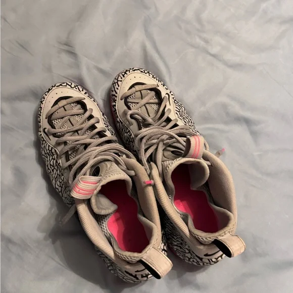 Foams - Picture 2 of 3